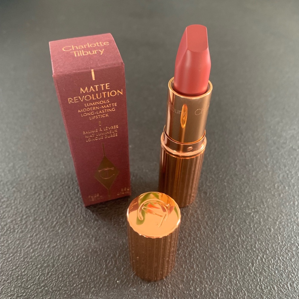 SOLD Charlotte Tilbury “Walk of Shame” Lipstick - Picture 1 of 1
